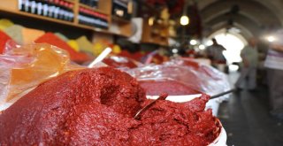 (Özel) Meşhur Kışlık Antep Salçası Tezgahlardaki Yerini Aldı