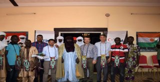 Tikadan Agadez Sultanlığının Karşılama Odasına Restorasyon