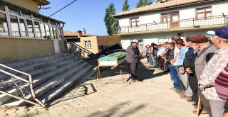 Gölde Boğularak Hayatını Kaybeden Genç Toprağa Verildi