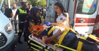 Motosiklet İle Otomobil Çarptı: 2 Yaralı