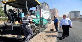 Başkan Palancıoğlundan Asfalt Ekibine Karpuz İkram Etti