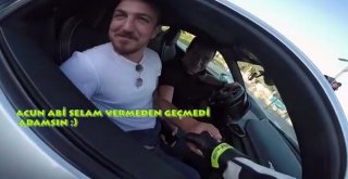 (Özel) Tek Tekerlek Üzerinde Giden Motosikletli, Acun Ilıcalıya Yakalandı