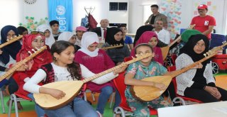 Suriyeliler Kampta Mutlu Ama Ülkelerine Dönmek İstiyor