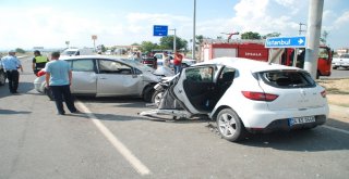 İpsalada Trafik Kazası: 4 Yaralı