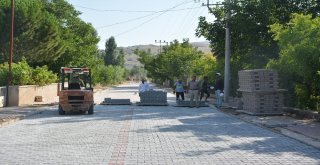 Dinarda Yol Yapım Çalışmaları