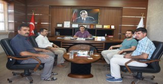Kahta İlim Yayma Cemiyeti Yönetimi Müdür Tünçmen İle Bir Araya Geldi