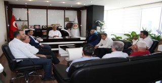 Ak Parti Adıyaman Yönetimi, Uslu İle Bir Araya Geldi