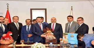 Bakan Pakdemirli 10 Ağustosta Manisada