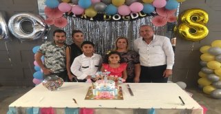 Gkvli Çağlayan Kardeşlere Doğum Günü Sürprizi