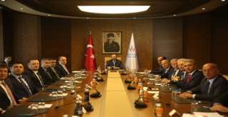 Tff Başkanı Demirörenden Bakan Kasapoğluna Hayırlı Olsun Ziyareti