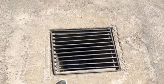 Midyatta Kanalizasyon Çukurlarının Mazgalları Kapatıldı