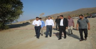 Başkan Yanılmaz, Sivricedeki Park Yapım Çalışmalarını İnceledi