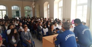 Buldanda Öğrencilere Jandarma Mesleği Tanıtıldı