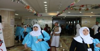 Suriyeli Hacı Adayları Mekkeye Ulaşmaya Başladı