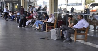 Otogarda Öğrenci Yoğunluğu