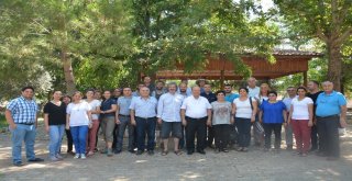 Başkna Özakcan, Tarih Kokan Kahvaltıya Katıldı