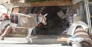 Yok Olmaya Yüz Tutmuş Semercilik Teknolojiye Direniyor