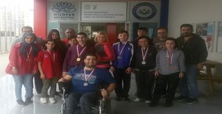 Beyaz Baston Gününde Anlamlı Yarışma