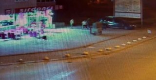 Cinayetle Biten Küçük Tuvalet Kavgası Kamerada