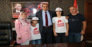 ‘Kırmızı Düdük Kampanyasına Katılan Çocuklara Bisiklet