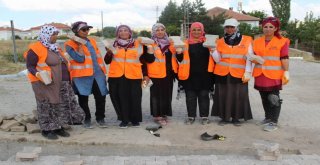 Yolları Parke Taşıyla Dantel Gibi İşlediler