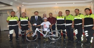 ‘Kırmızı Düdük Kampanyasından Bisiklet Kazandı