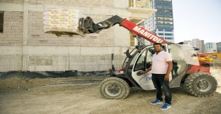 (Özel Haber) Ankarada İnşaat Firmasından Dolar Bozduran Müteahhitlere Bedava Hizmet