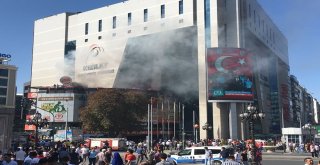 Ankarada Avmde Korkutan Yangın