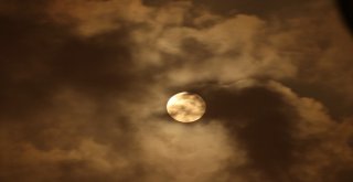 Adanada Kanlı Ay Tutulması Güzel Görüntüler Oluşturdu