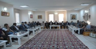 Kaymakam Uzandan “Halk” Toplantısı