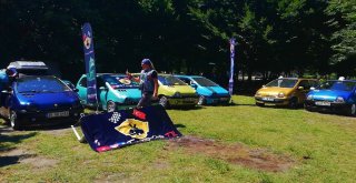 Arabaları Sayesinde Aile Gibi Oldular