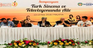 “Türk Sinema Ve Televizyonunda Aile” Konulu Sempozyum Başladı