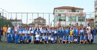 Minik Sporcular Sertifikalarını Aldı