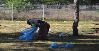 Piknik Alanındaki Çöpler Temizlendi