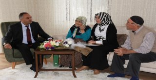 Başkan Dursun Ay “Yaşlılarımız Başımızın Tacıdır”