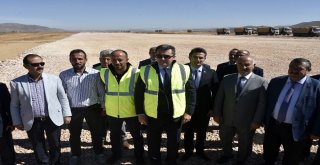 Doğu Karadeniz Sahilindeki Havalimanlarına Hava Muhalefeti Nedeniyle İnemeyen Uçaklar Buraya İnecek