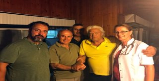 Başkan Akgünden, Cüneyt Arkına Geçmiş Olsun Ziyareti