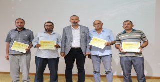 Elazığda Arıcılara Sertifikaları Verildi
