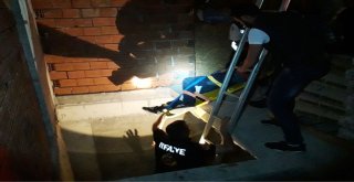 Apartman Boşluğuna Düşen Şahıs Yaralandı