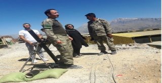 Aileleri Şehitlerin Görev Yaptığı Birlikleri Ziyaret Etti