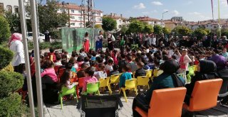 Yavuz Sultan Selim Nezaket Okulunda Açık Hava Tiyatrosu