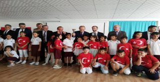 Vali Ata İlk Ders Zilini Çaldı