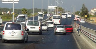 Köprülü Kavşaktaki Kaza Ucuz Atlatıldı