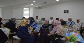Kadınlar Kulübünden Huzur Evine Ziyaret