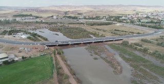 Hayallerindeki Köprünün Üzerinde Şükür Namazı Kıldılar