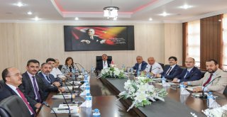 Rektör Çomaklı, Ağrıda Gerçekleştirilen Toplantıya Katıldı