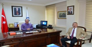 Beşelden Rektör Uzuna Veda Ziyareti