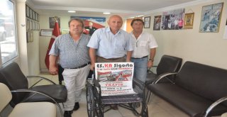 Artvinlilerden Engelliler Derneğine Tekerlekli Sandalye Desteği