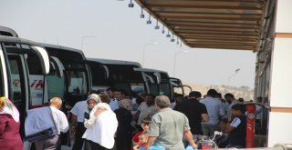 Şanlıurfa Otogarında Bayram Dönüşü Yoğunluğu