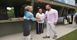 Başkan Doğan Sanat Tepesindeki İzmek Stantlarını Gezdi